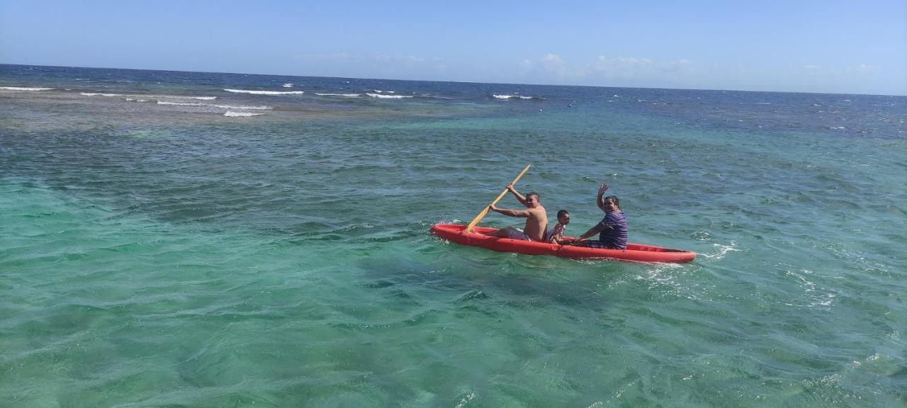 Victoria S Beach House And Snorkeling Center Flowers Bay 외부 사진